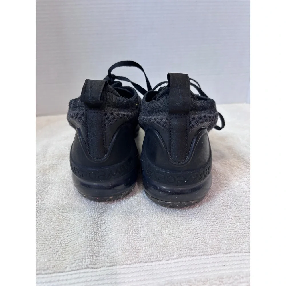 Nike Air Vapormax 2021 FK Triple Black Flyknit Sneakers DB1550-001 5.5Y